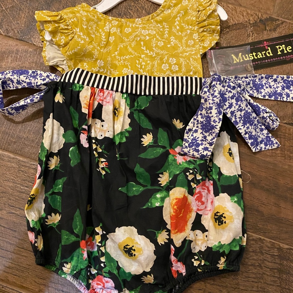 Mustard pie English Blue Romper
